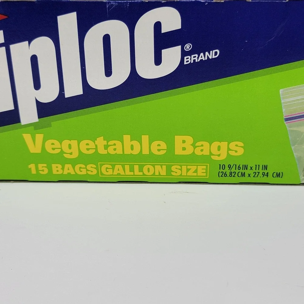 NOS Vintage Dow Ziploc Vegetable Freshness Bags - Gallon size NEW Box of 15 Bags